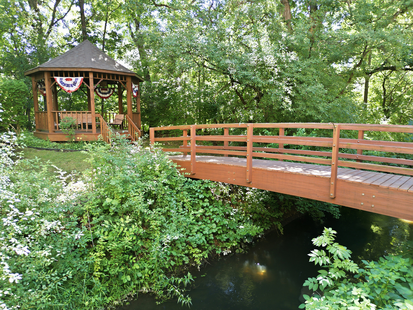 8701 LAKE RIDGE Drive