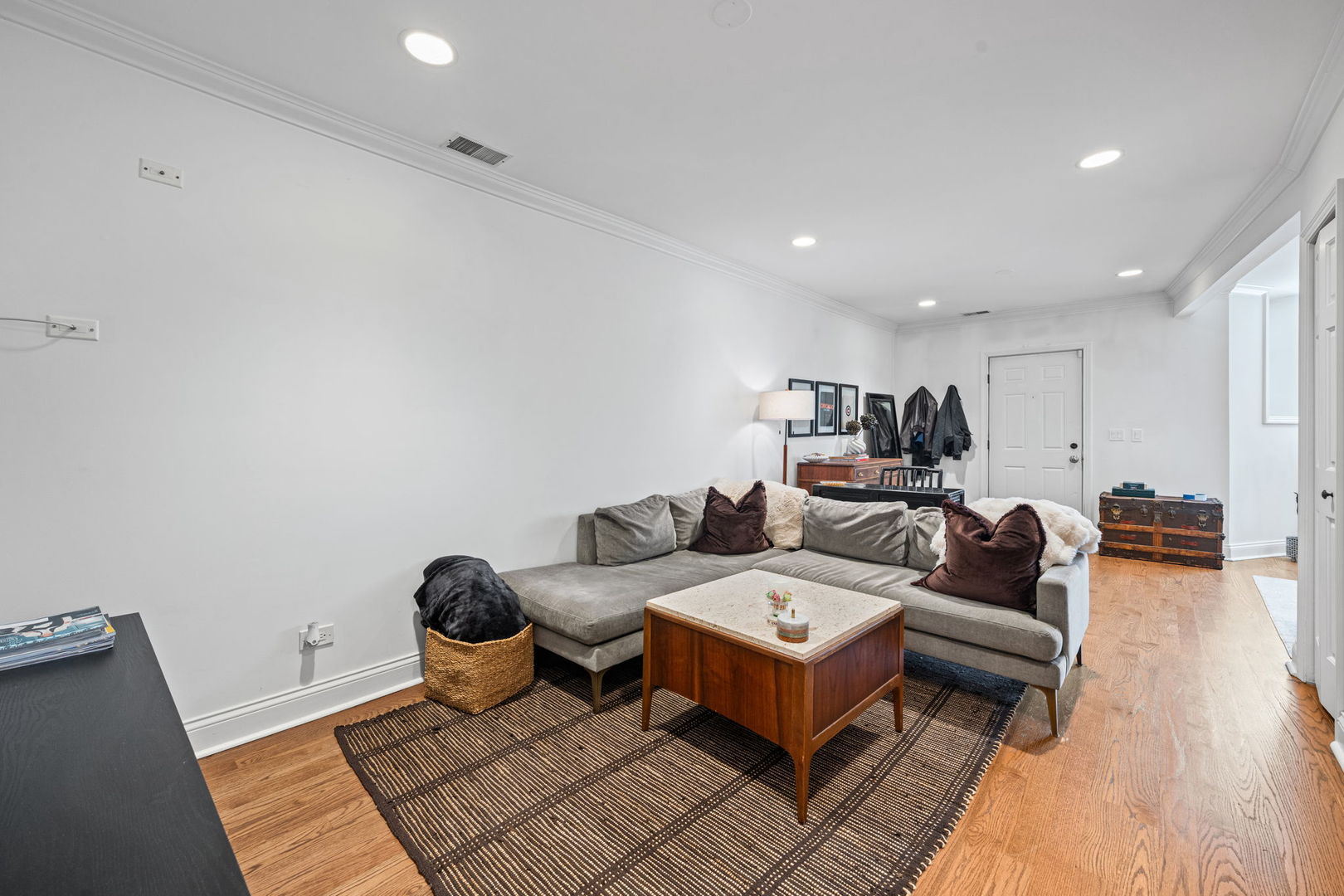 2216 N Sedgwick Street Unit: 1