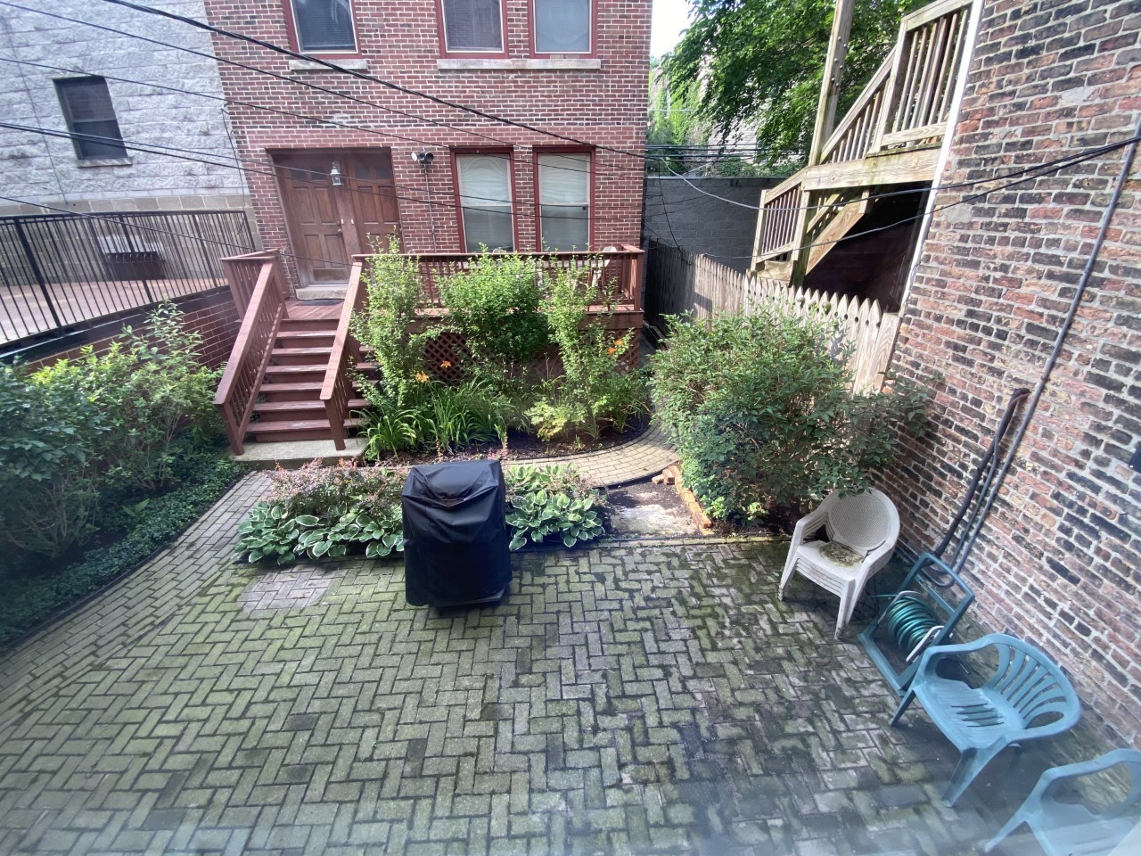 852 W Diversey Parkway Unit: 1R