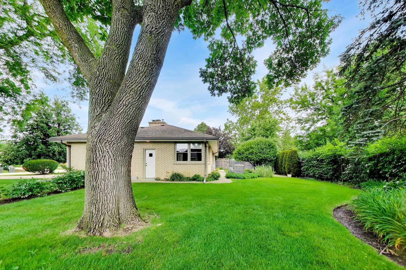 1015 Sherwood Drive