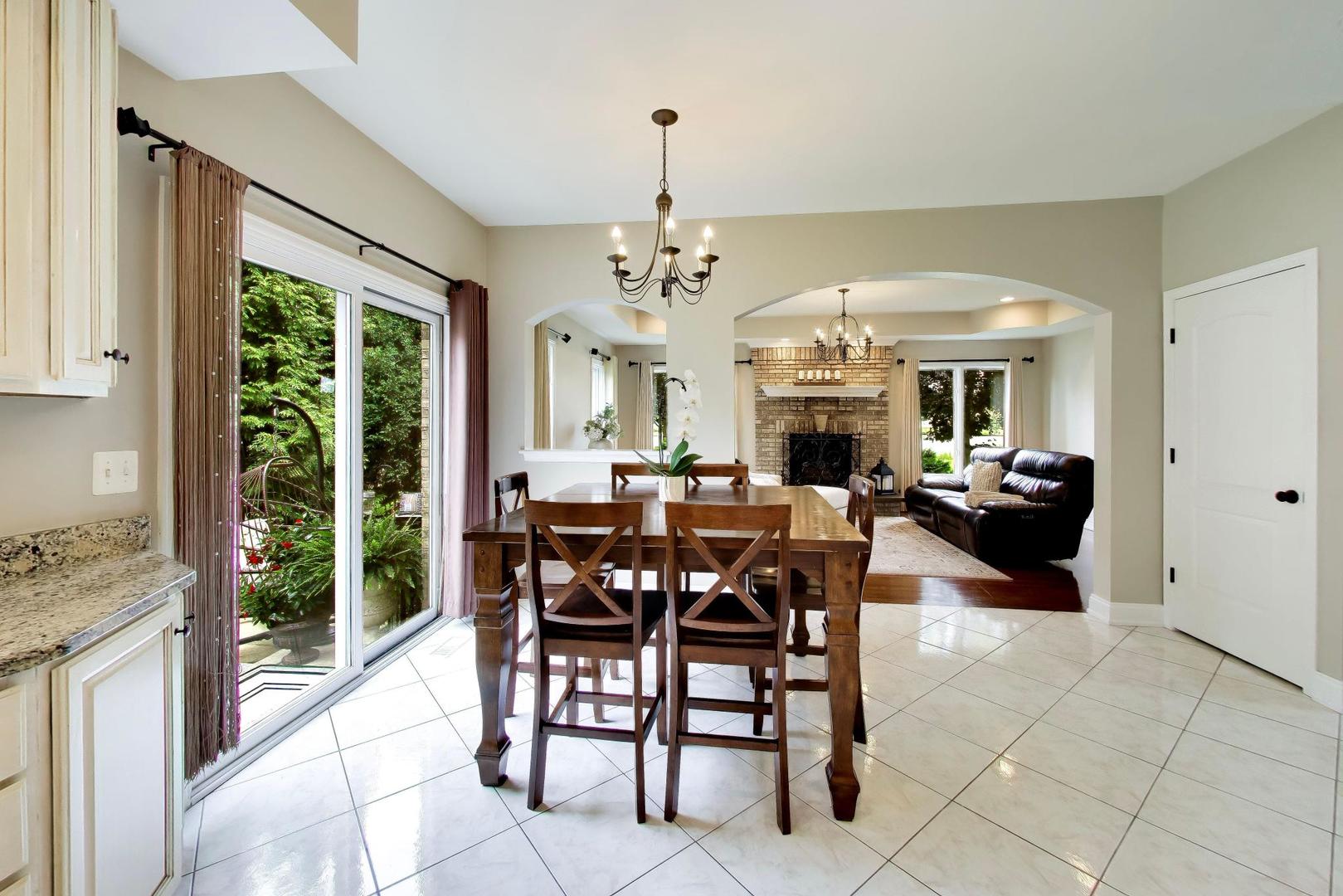 1110 BLUE HERON Way