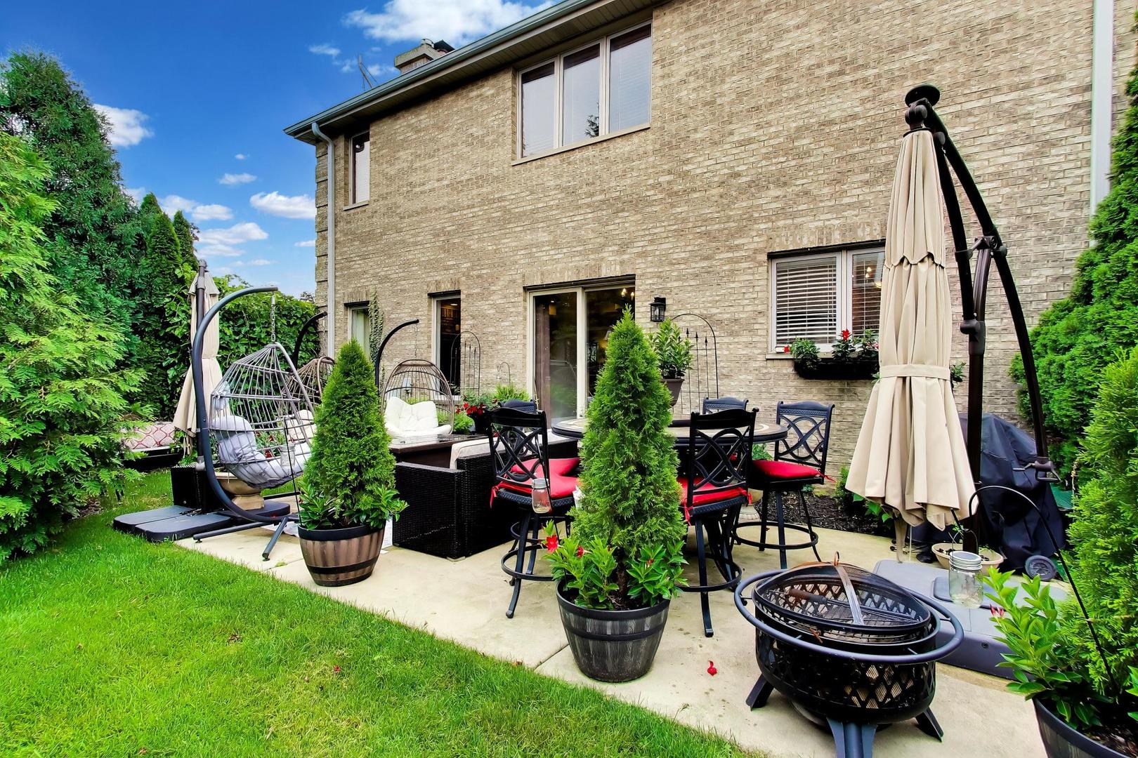 1110 BLUE HERON Way