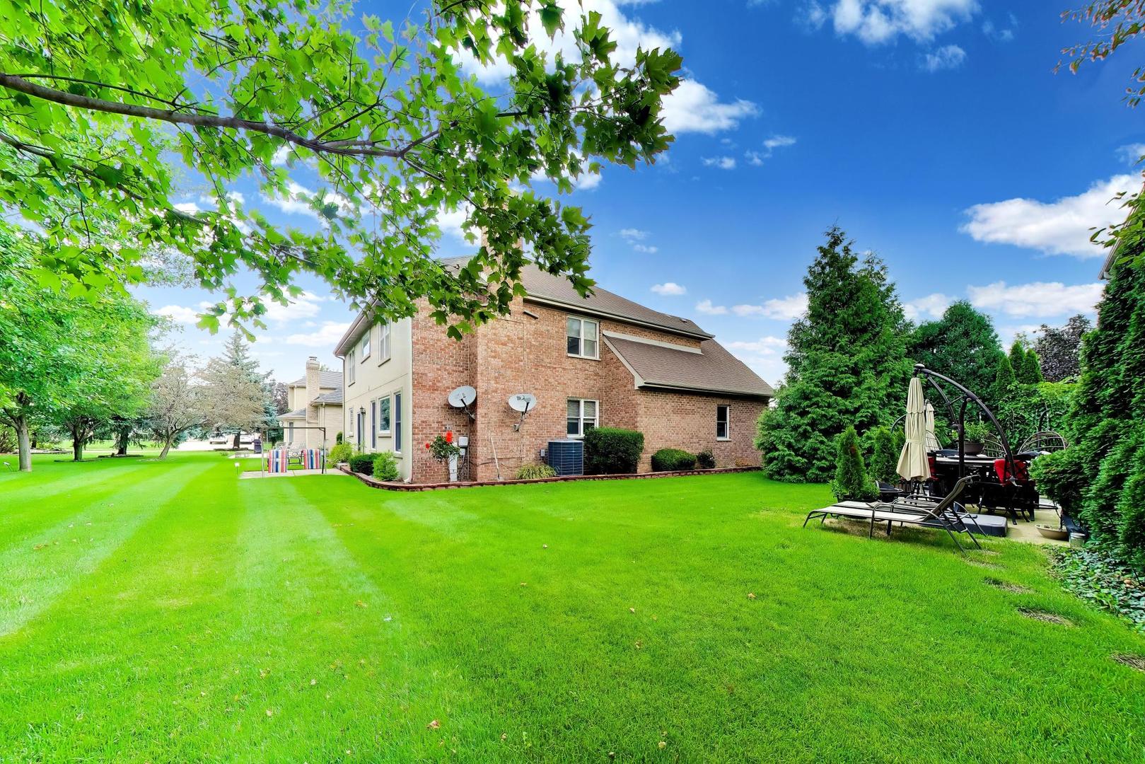 1110 BLUE HERON Way