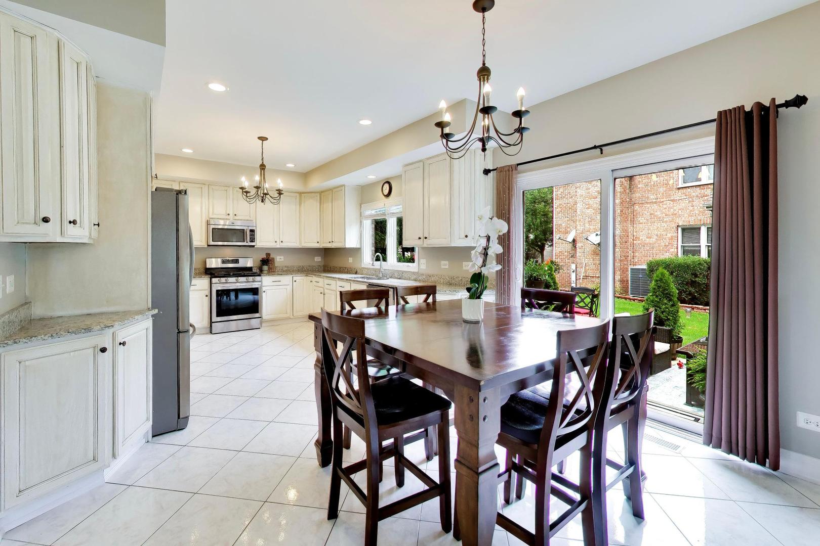 1110 BLUE HERON Way