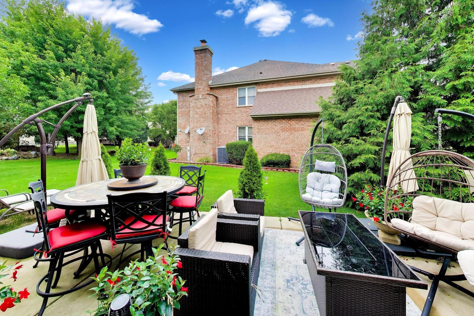 1110 BLUE HERON Way