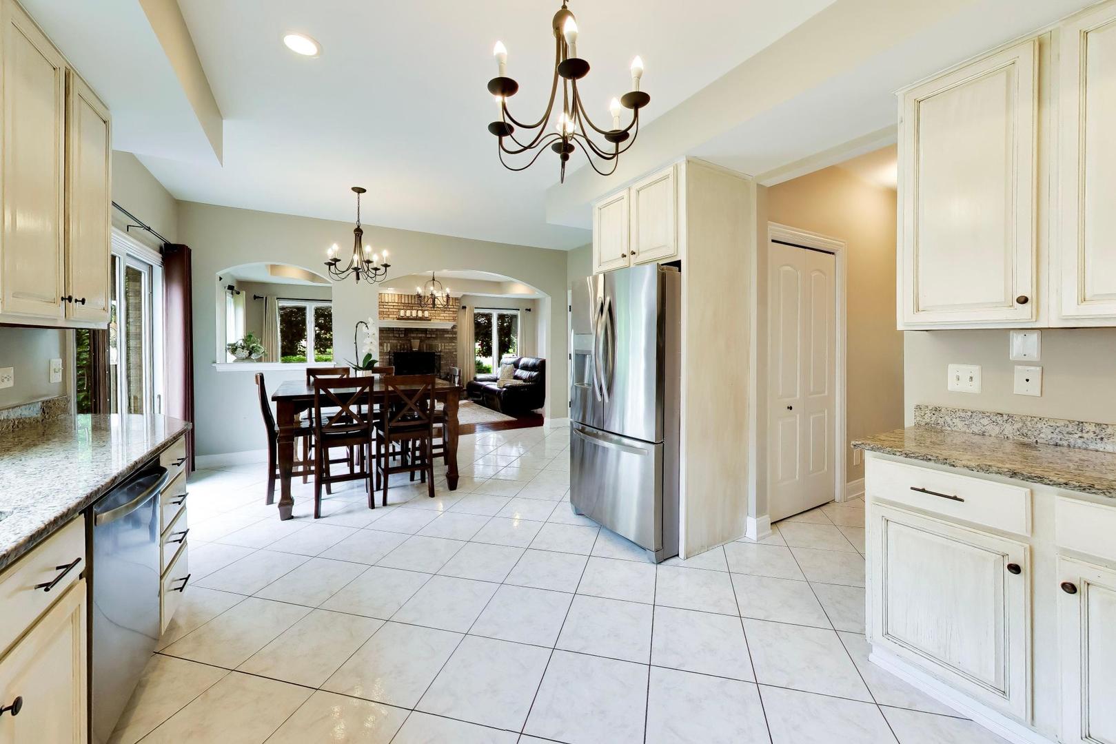 1110 BLUE HERON Way
