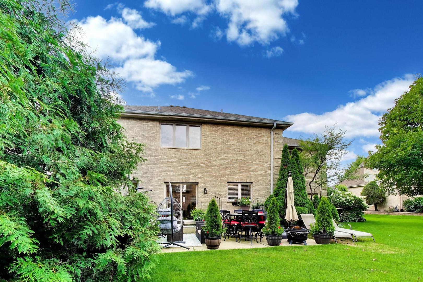 1110 BLUE HERON Way