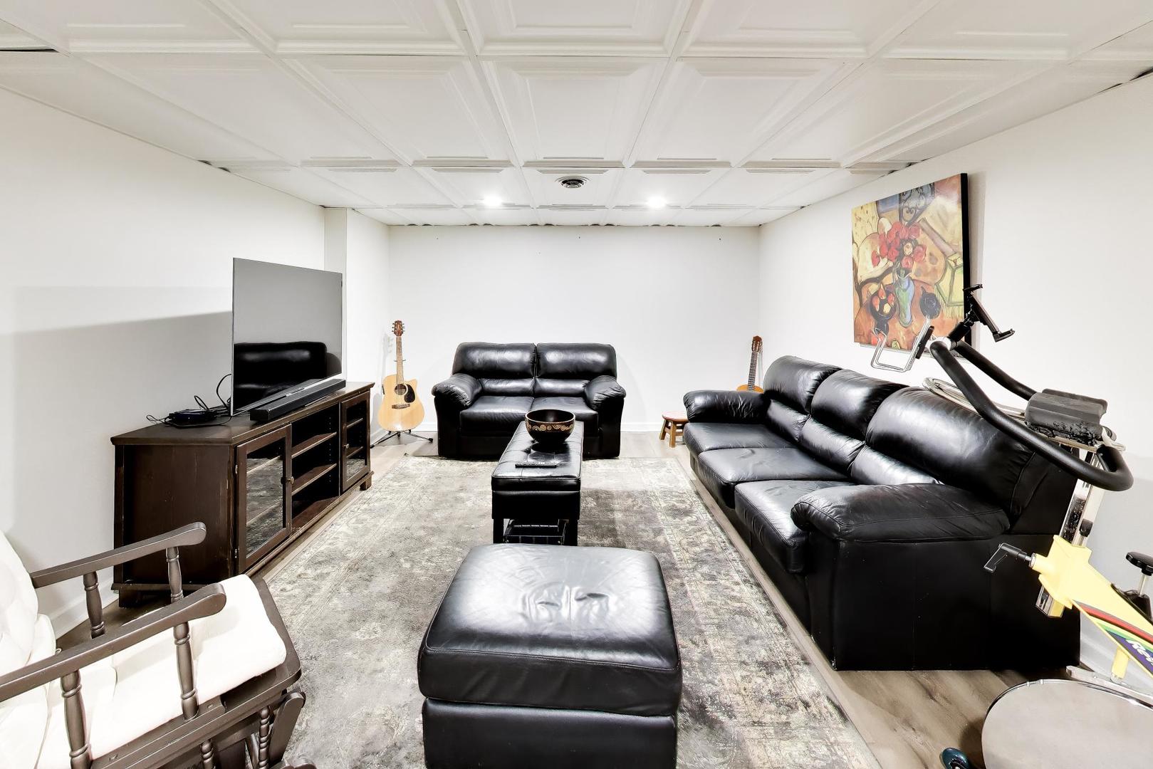 1110 BLUE HERON Way