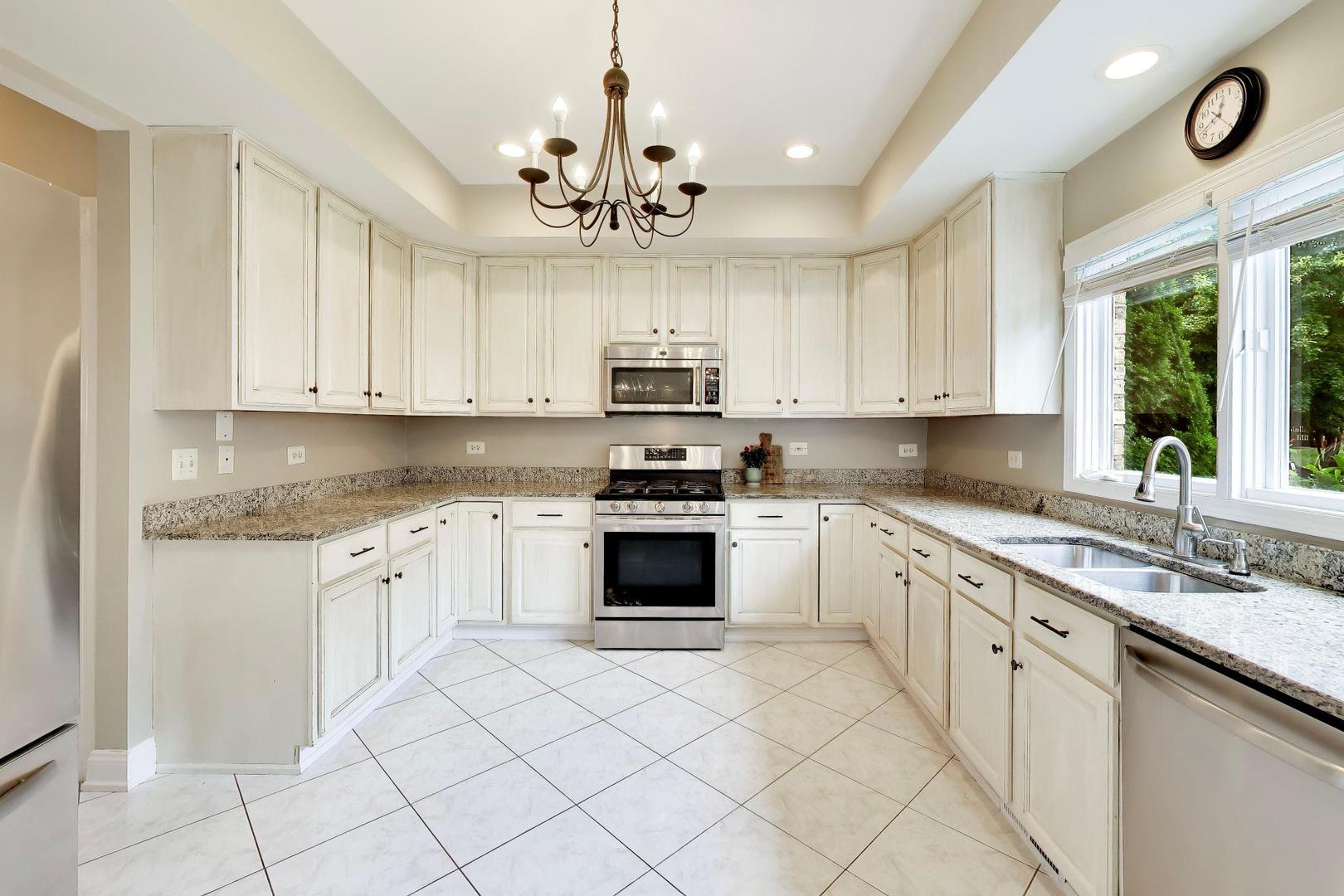 1110 BLUE HERON Way