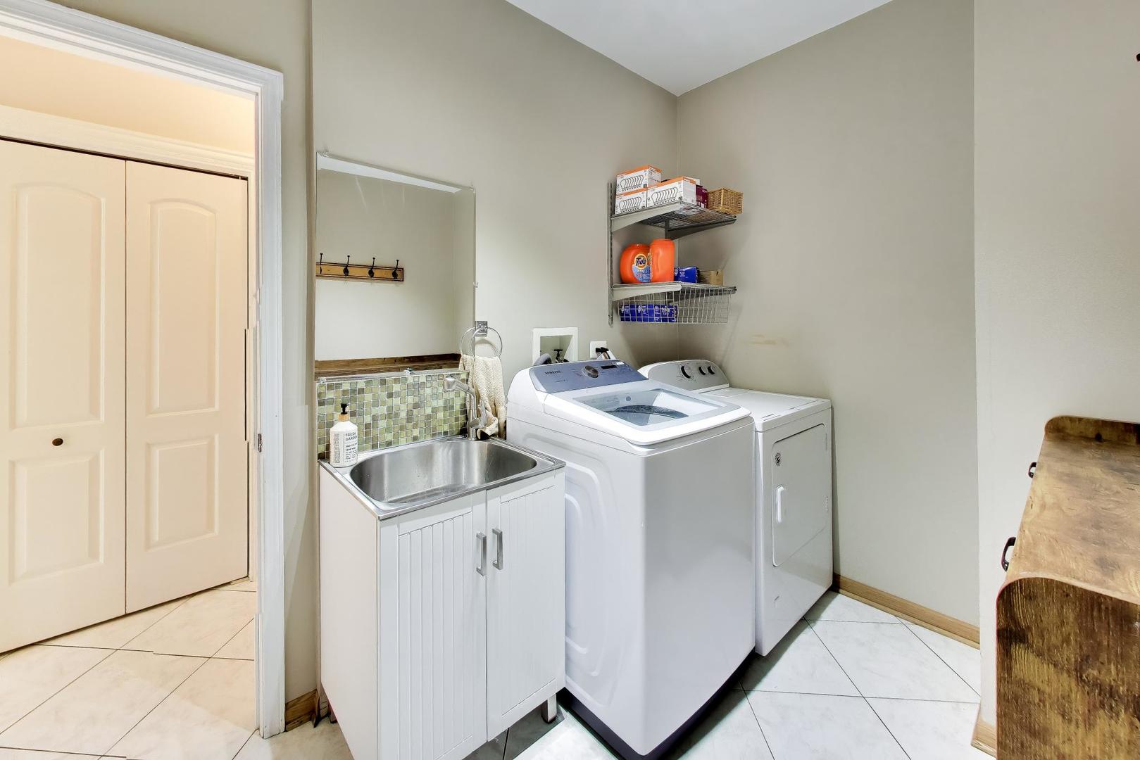 1110 BLUE HERON Way