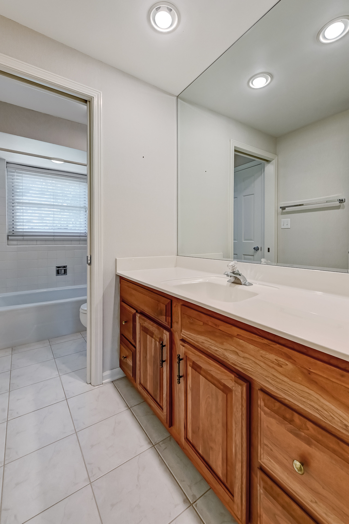2S742 Avenue Cherbourg