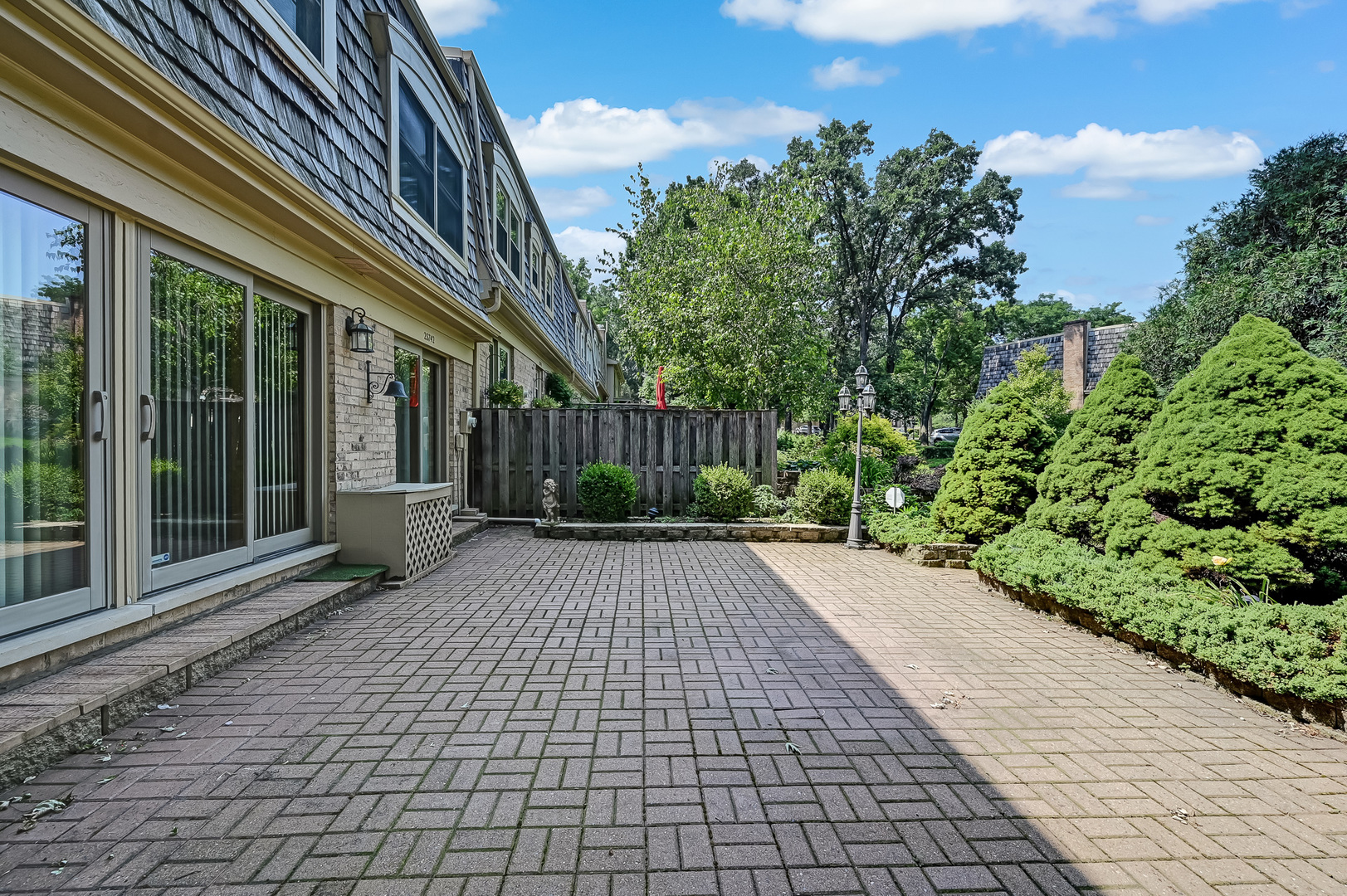 2S742 Avenue Cherbourg