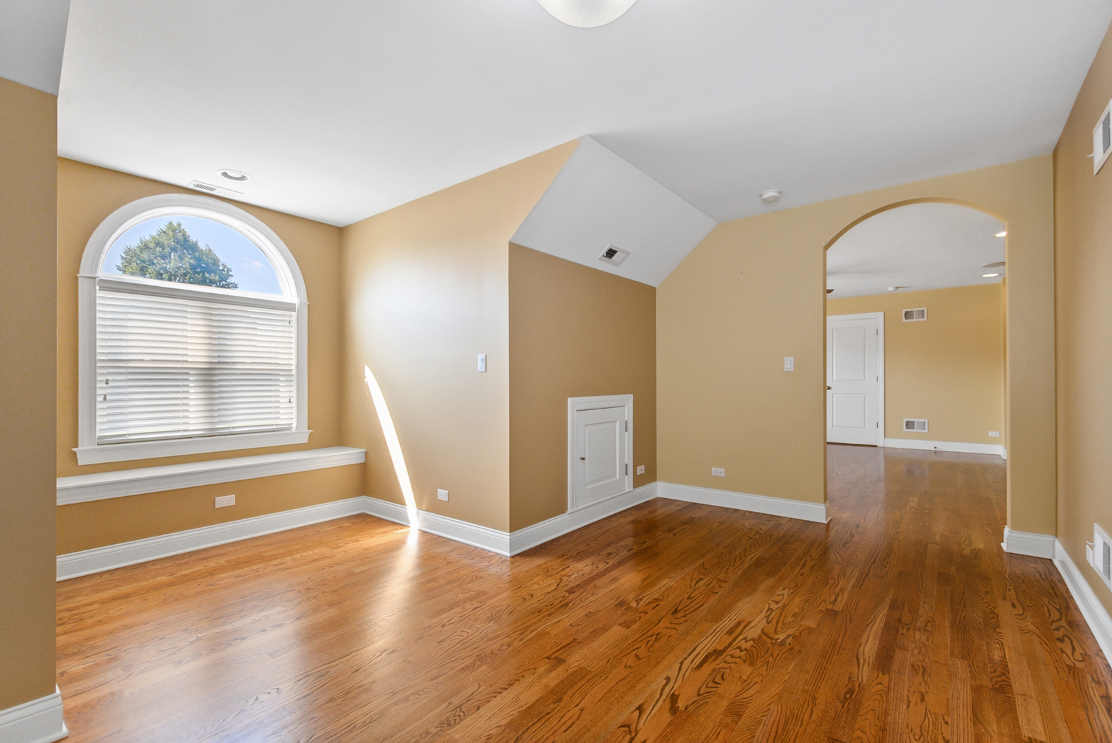 389 W Evergreen Lane