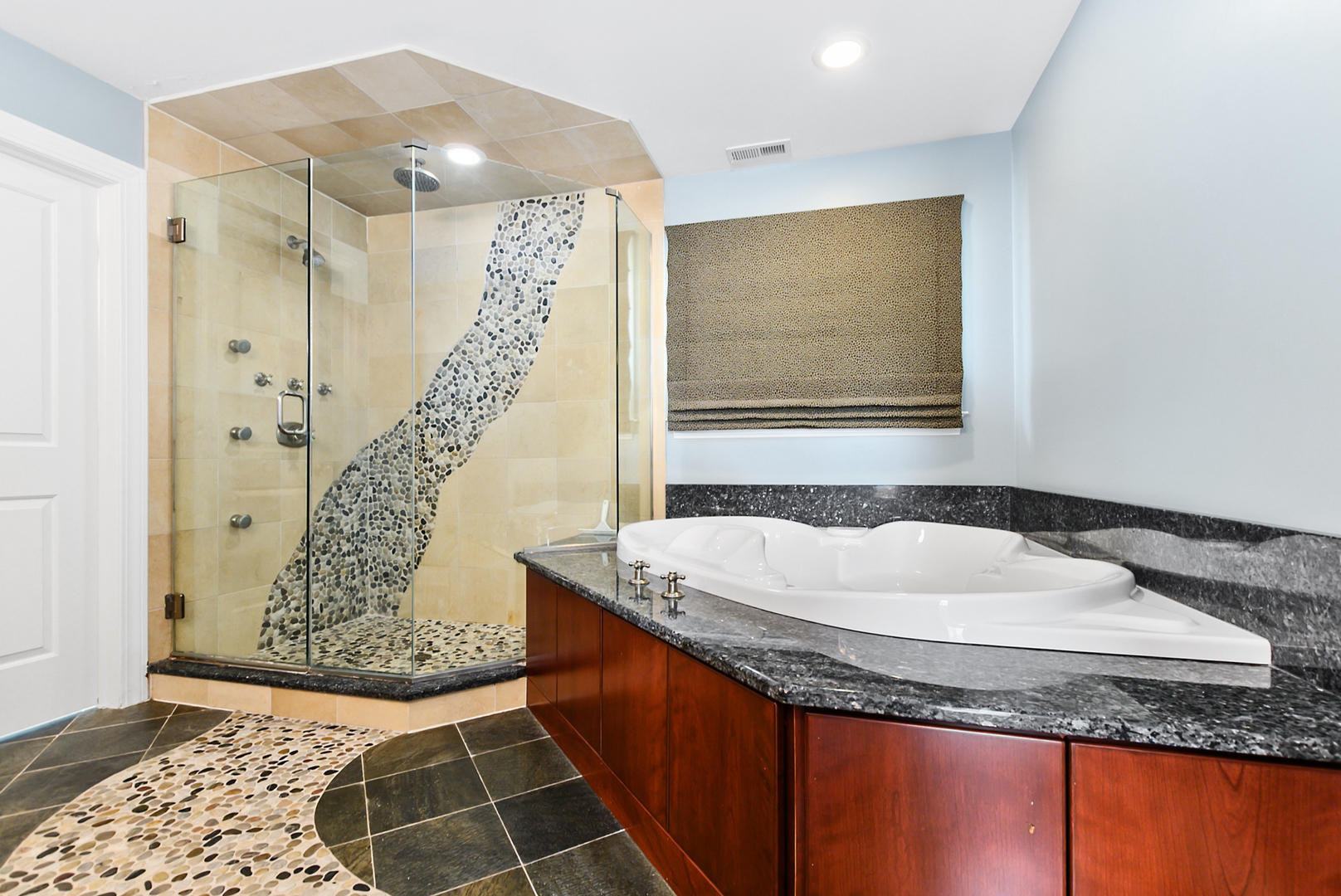 389 W Evergreen Lane