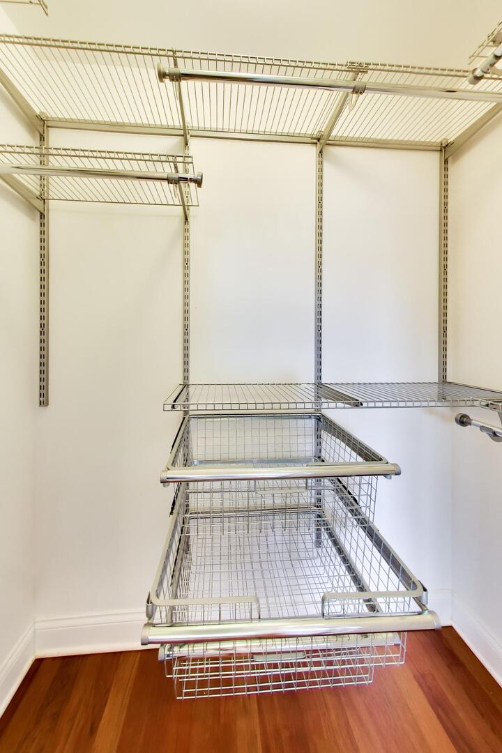 4309 N RICHMOND Street Unit: 2S