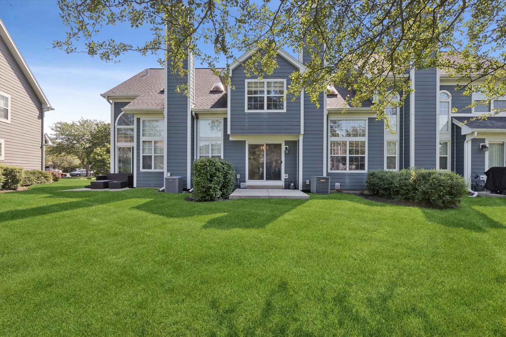 1176 Scott Court