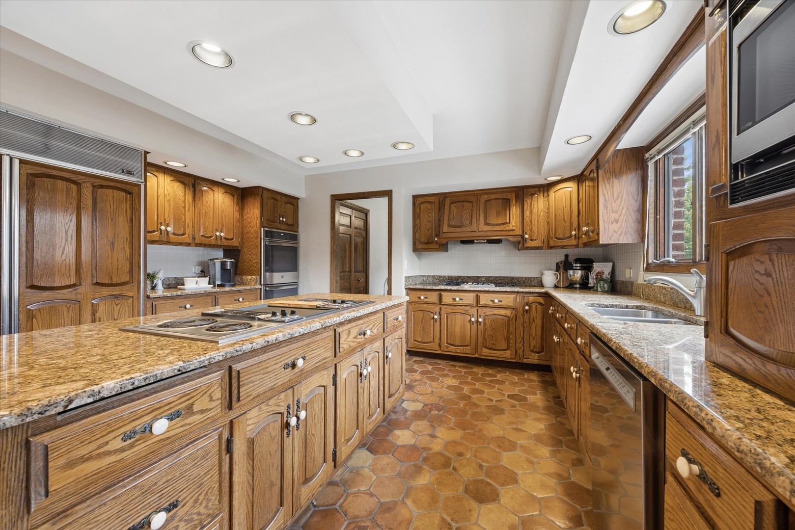 6001 Sedgley Court