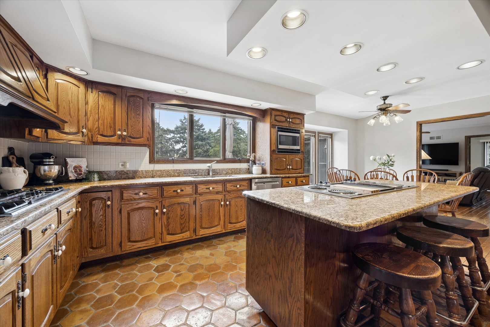 6001 Sedgley Court