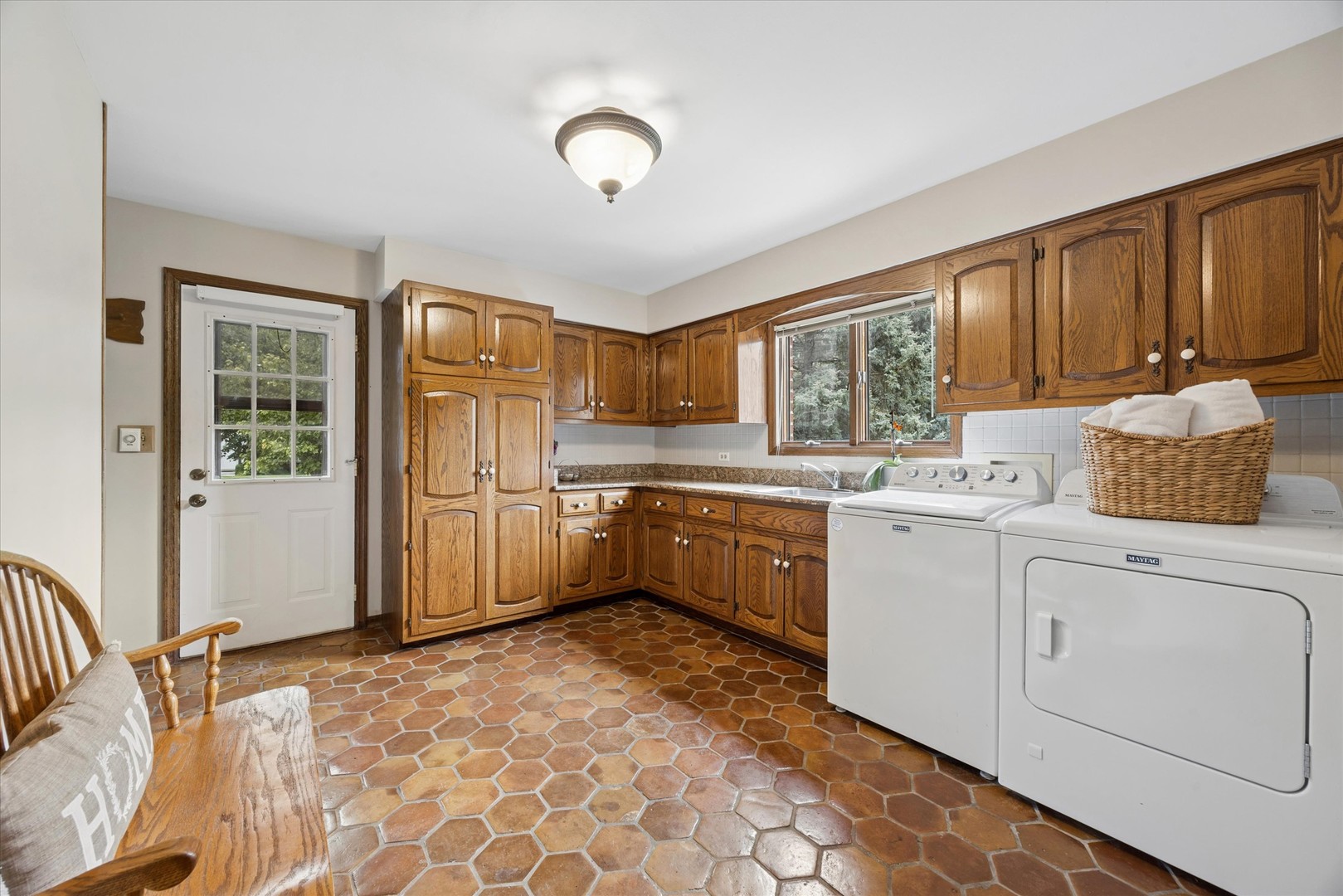 6001 Sedgley Court
