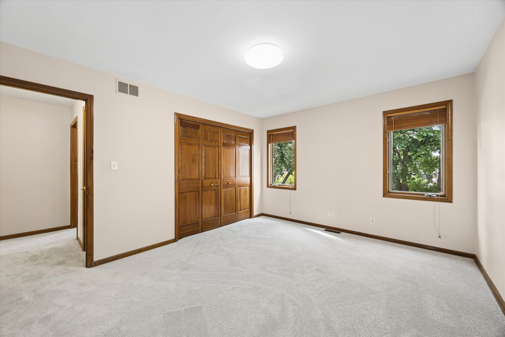 5711 Foxgate Lane