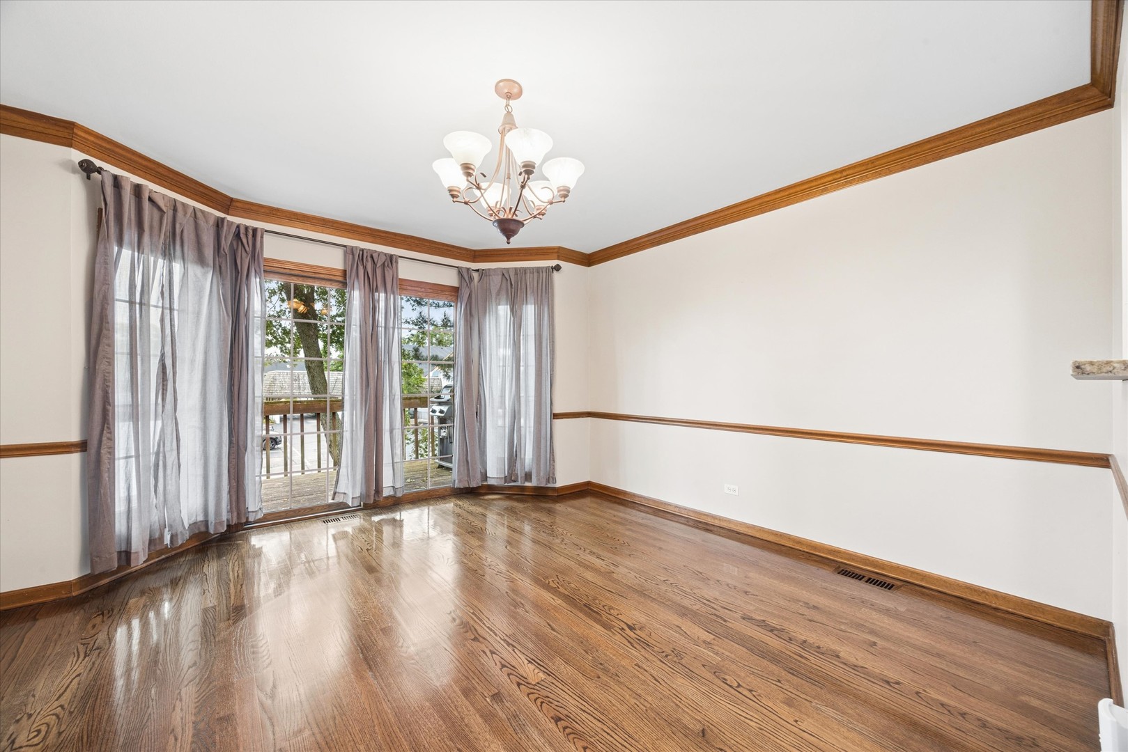 5711 Foxgate Lane