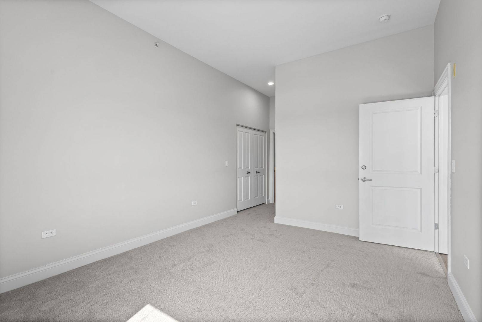 450 Village Center Drive Unit: 404