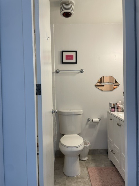 1 E Scott Street Unit: 2007