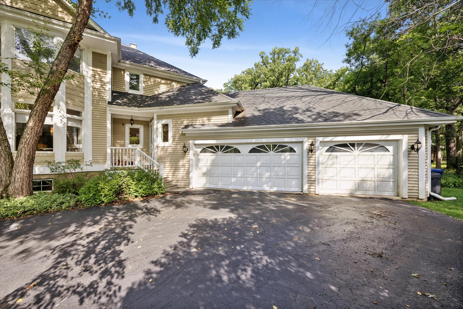 2460 Saint Andrews Drive