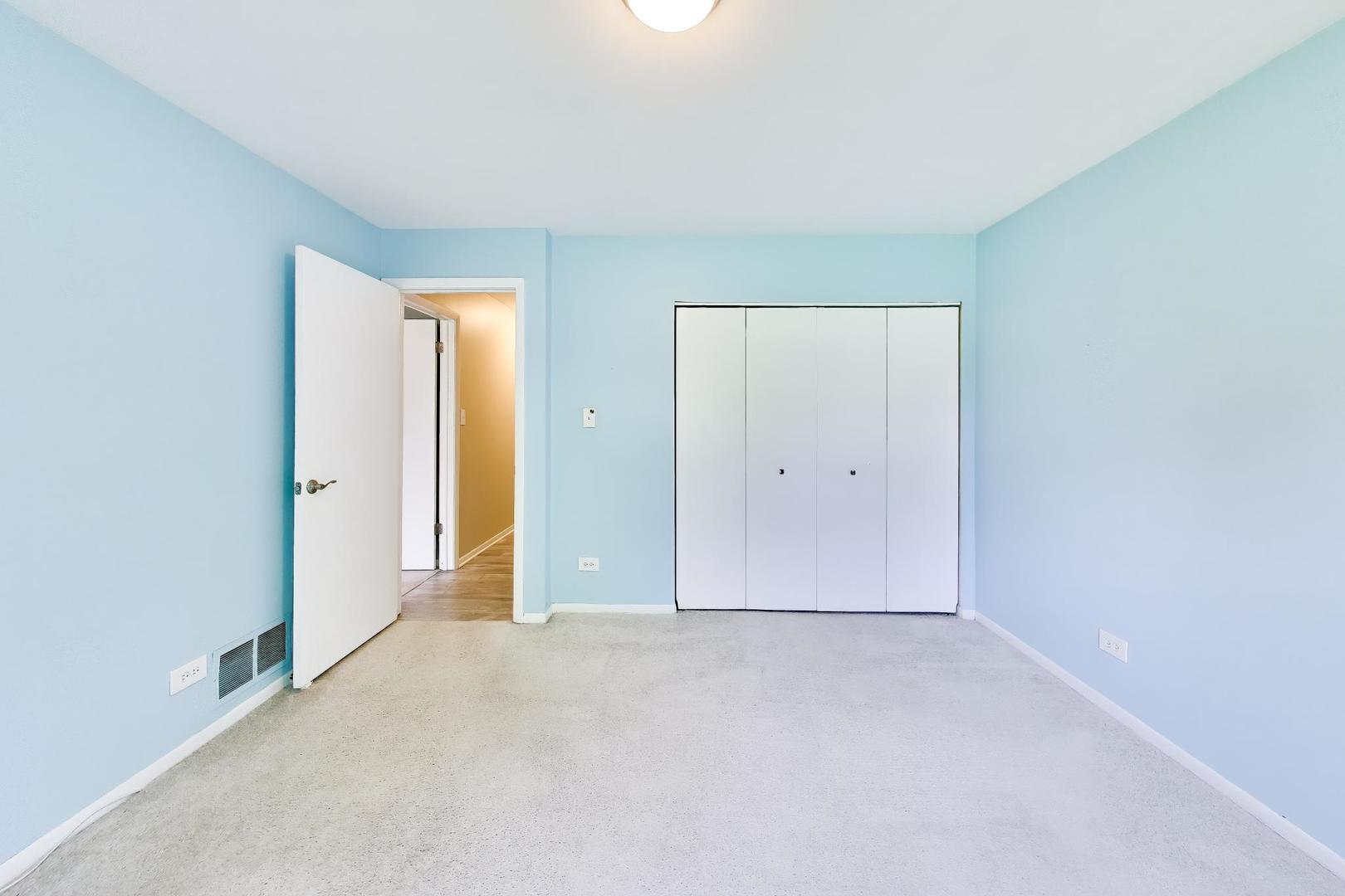 106 Regency Drive Unit: 106