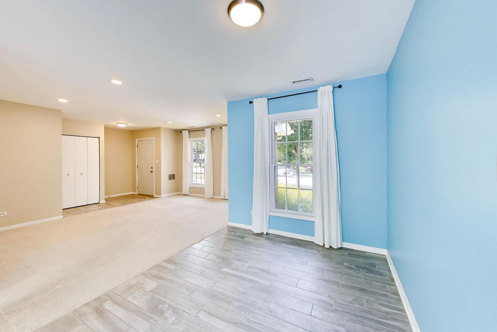 106 Regency Drive Unit: 106