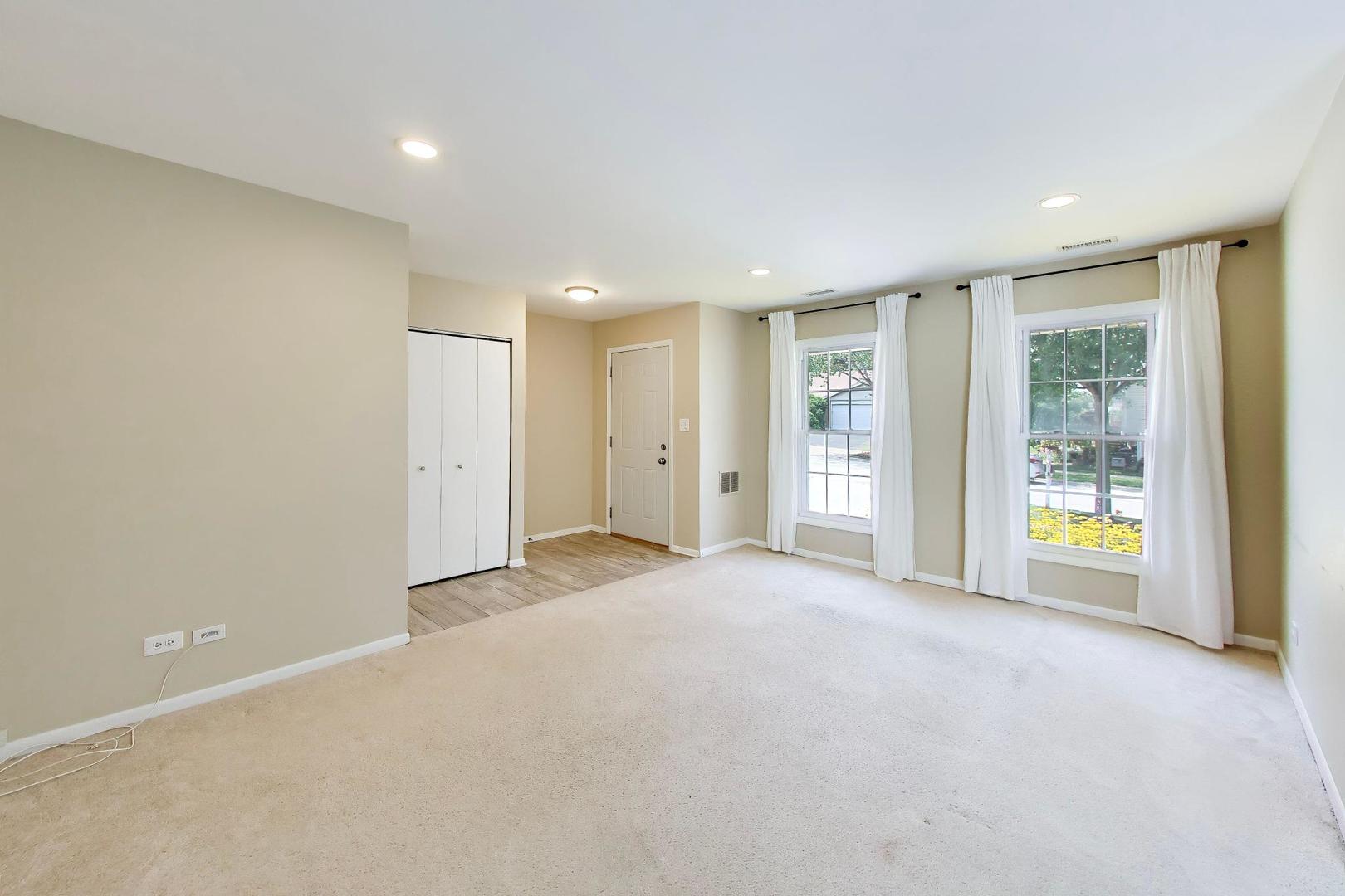 106 Regency Drive Unit: 106