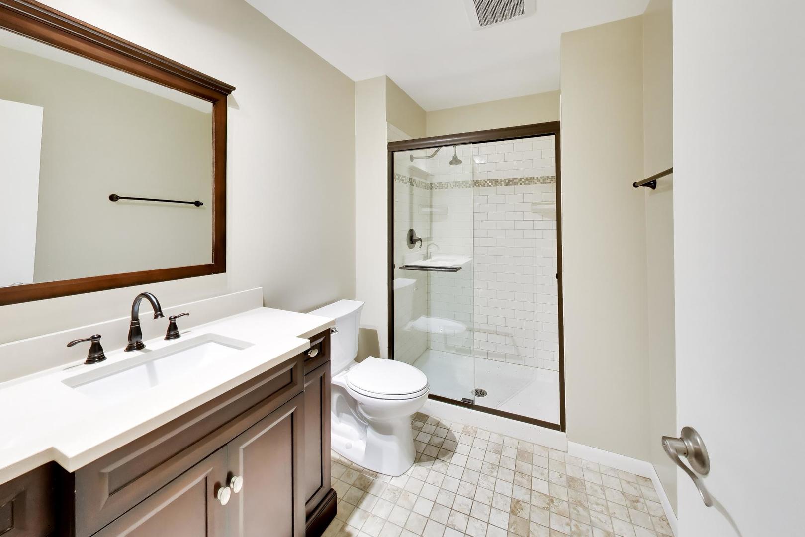 106 Regency Drive Unit: 106