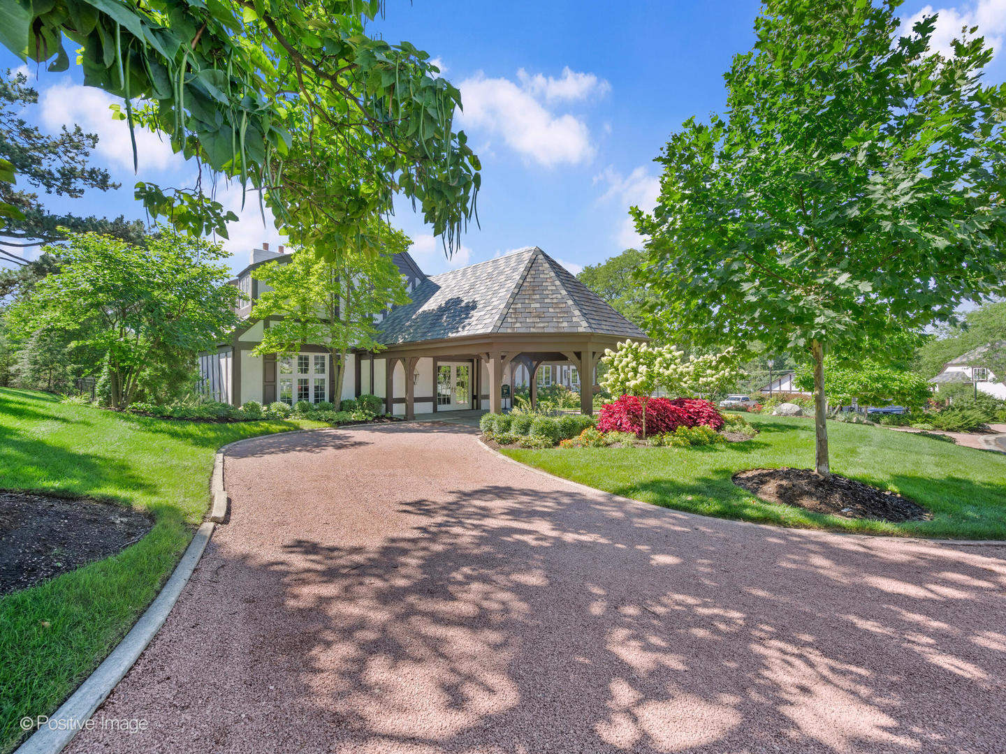1604 Burr Ridge Club