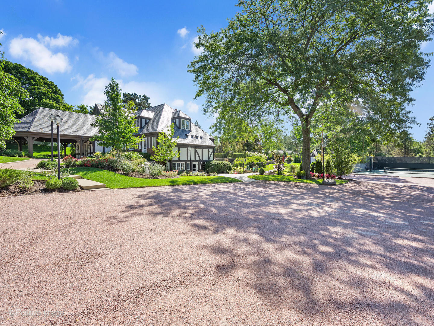 1604 Burr Ridge Club