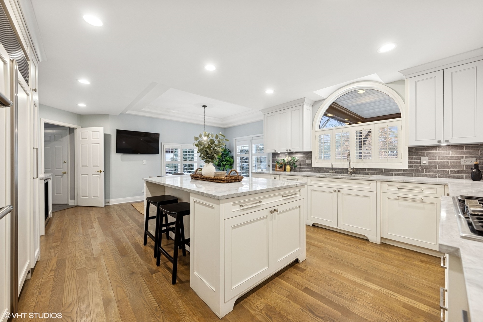 1604 Burr Ridge Club