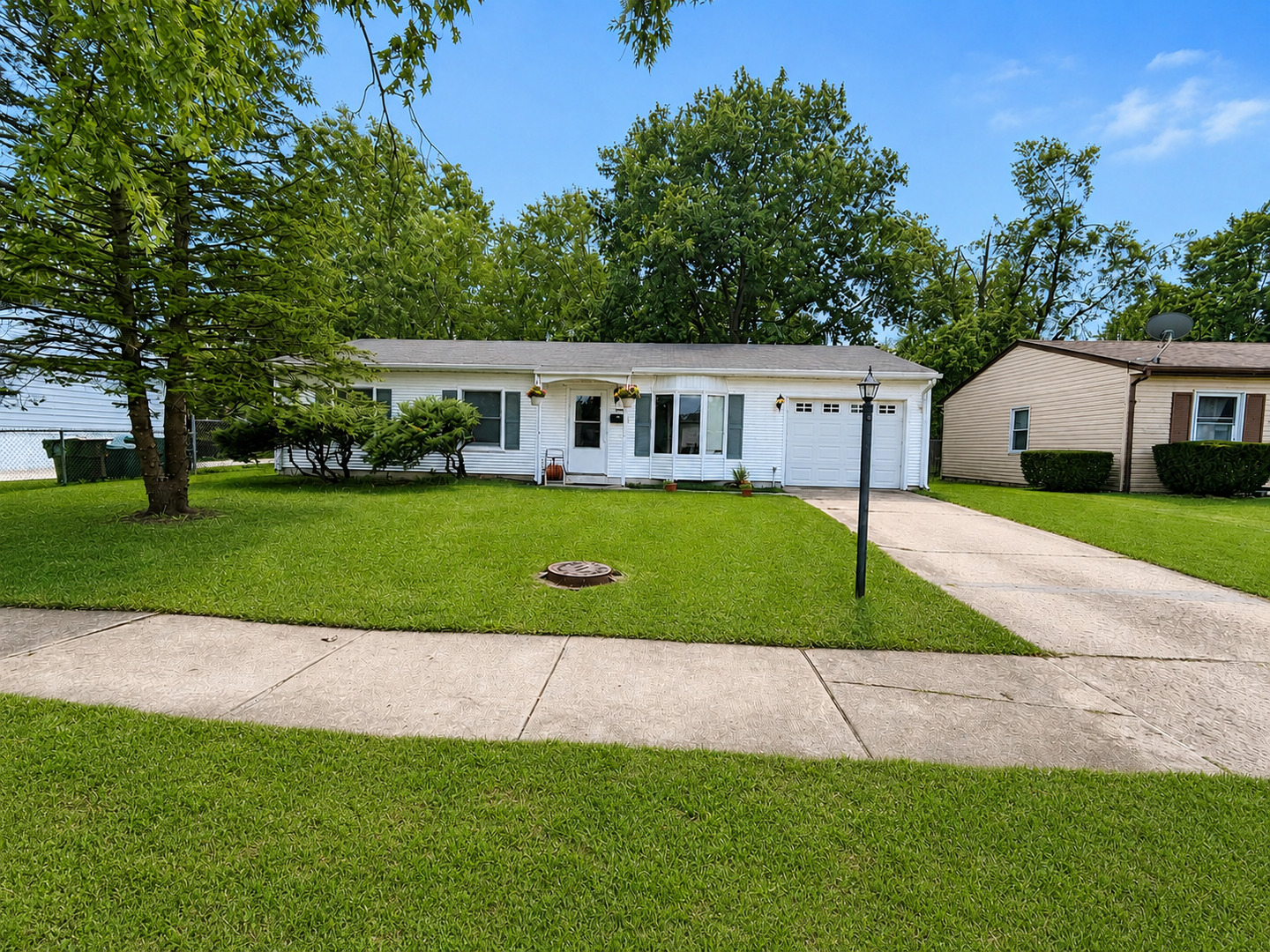 4145 POPLAR Avenue