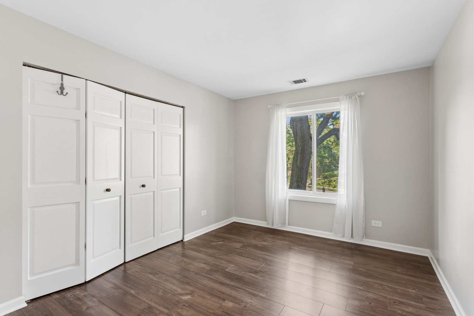 7510 Farmingdale Drive Unit: 210
