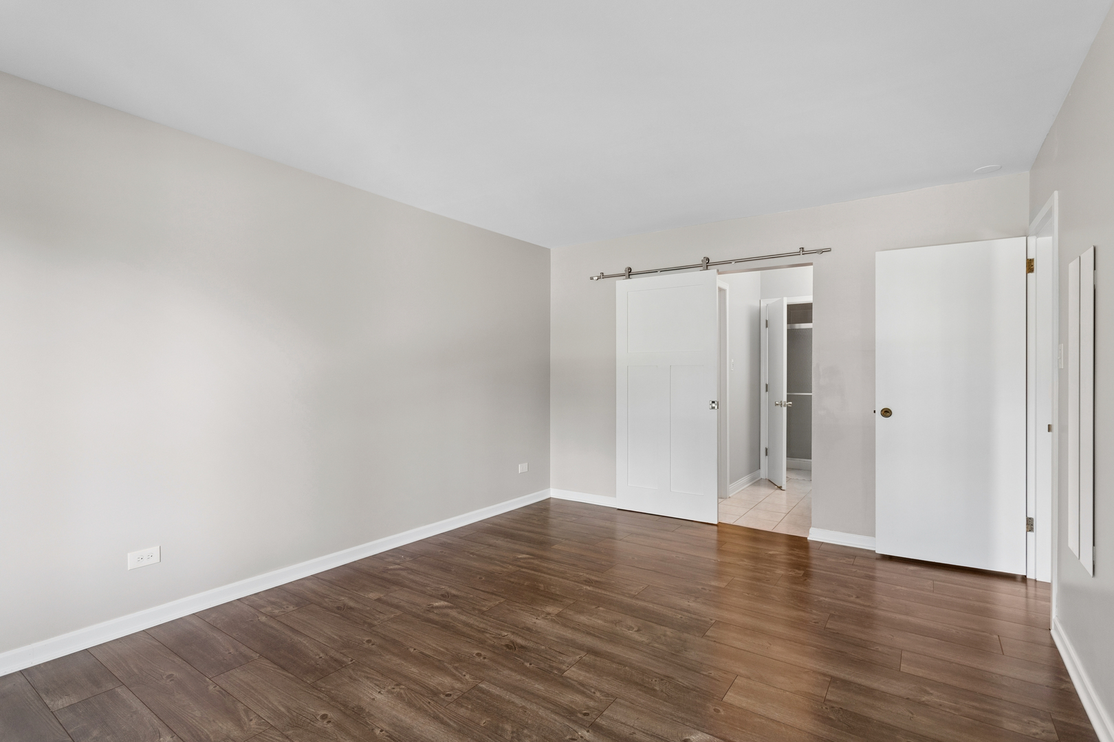 7510 Farmingdale Drive Unit: 210