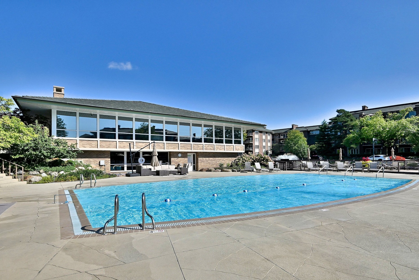 1 Oak Brook Club Drive Unit: A310