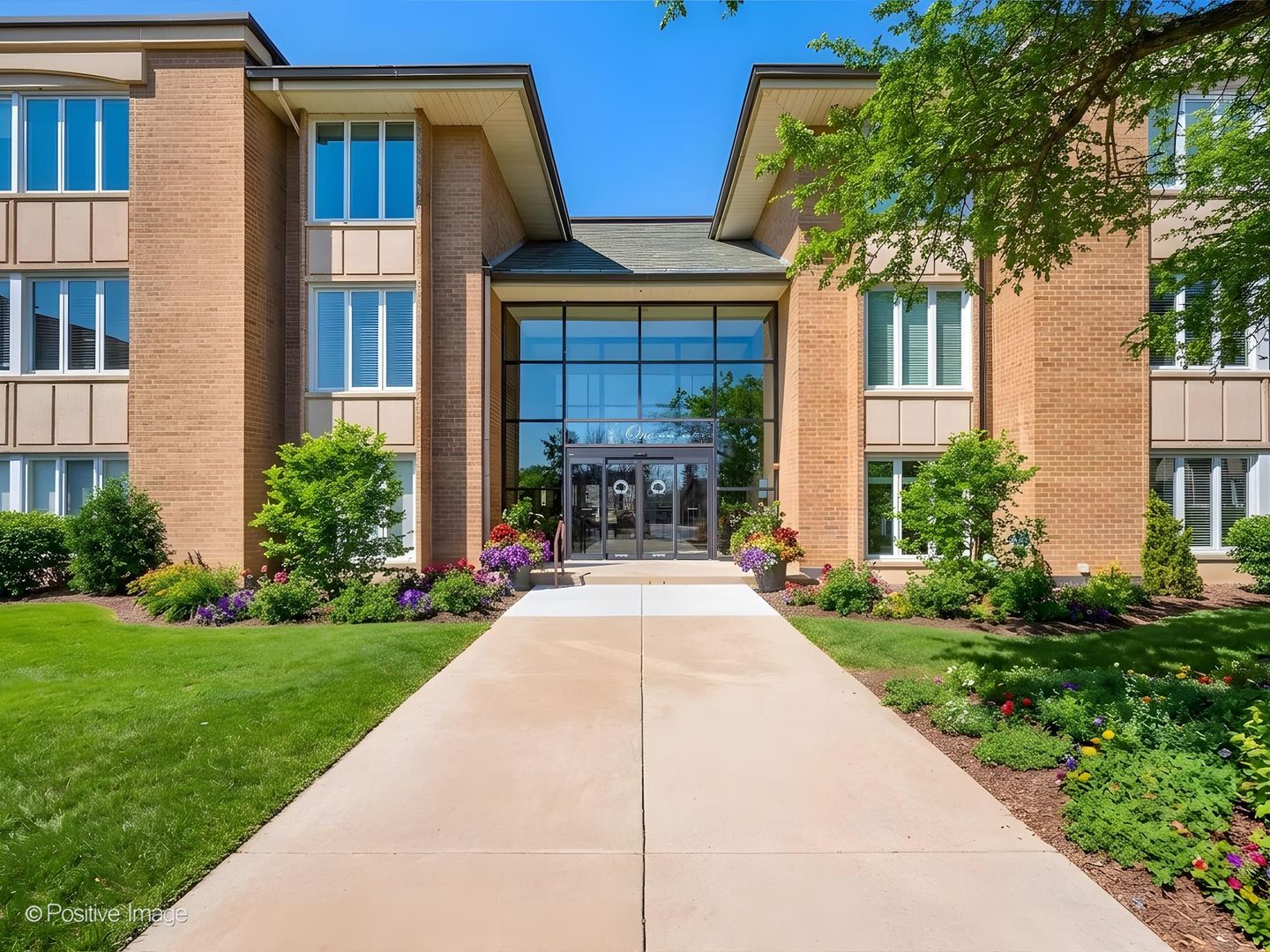 1 Oak Brook Club Drive Unit: A310