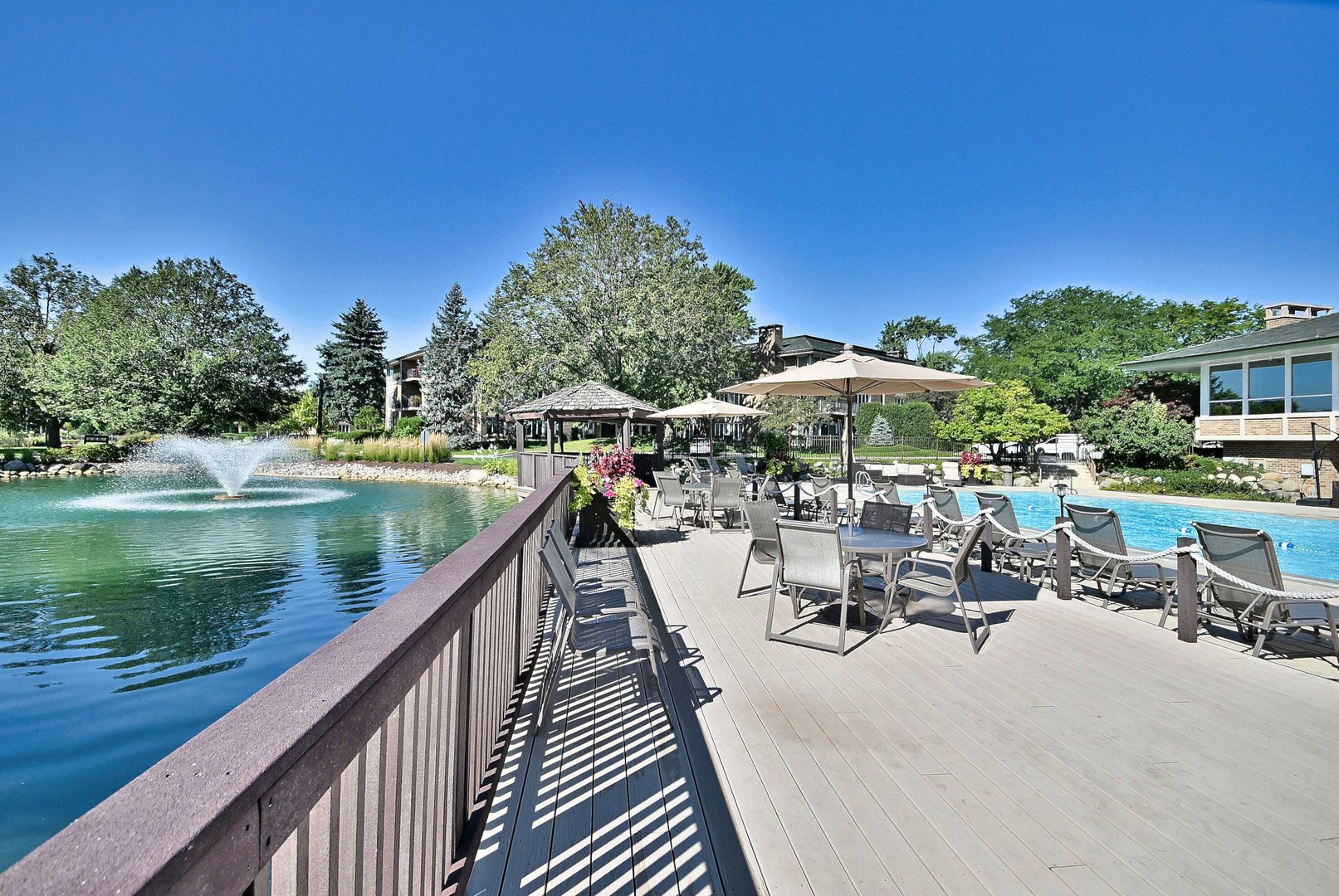 1 Oak Brook Club Drive Unit: A310
