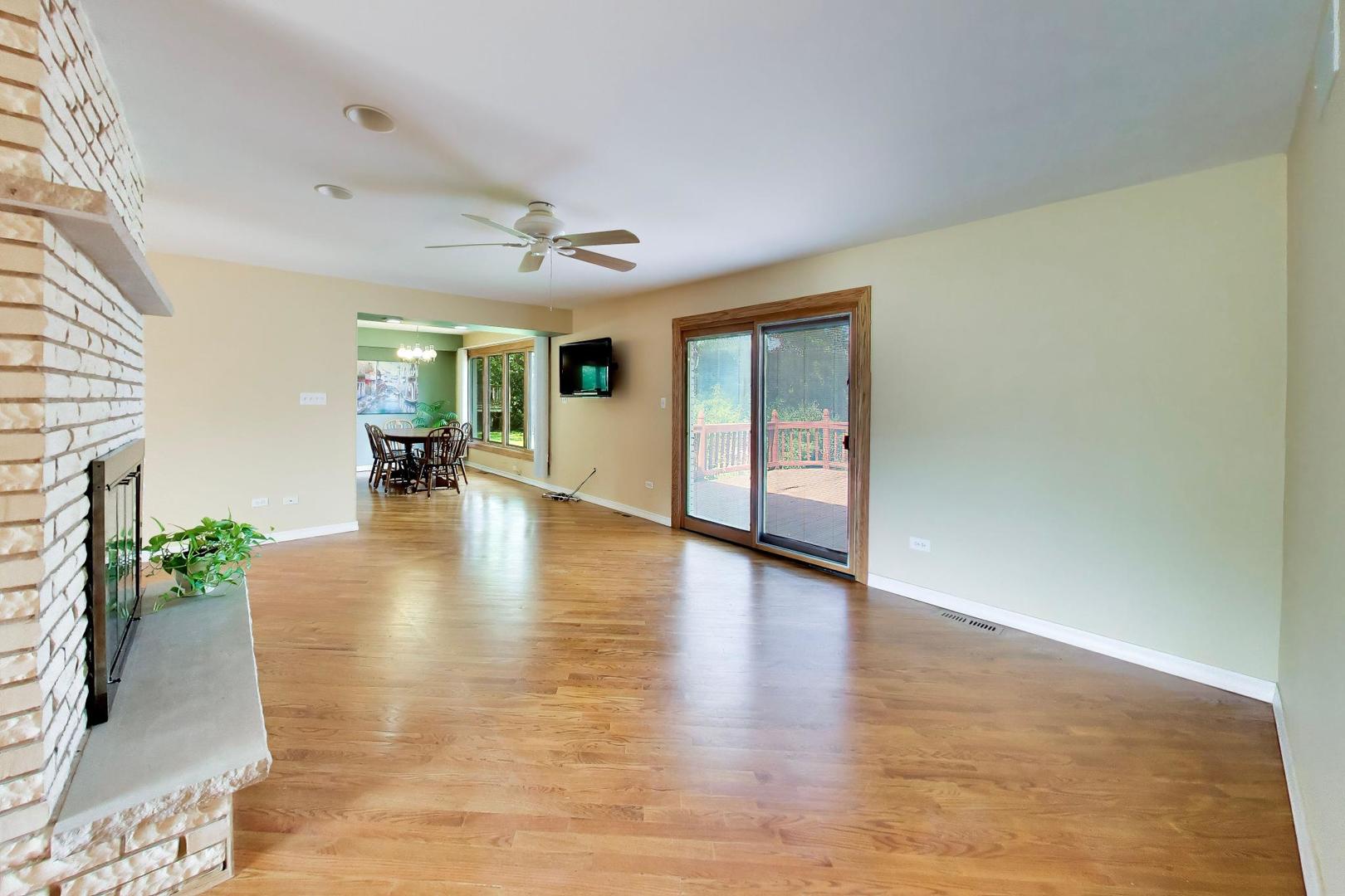 757 Oakwood Drive