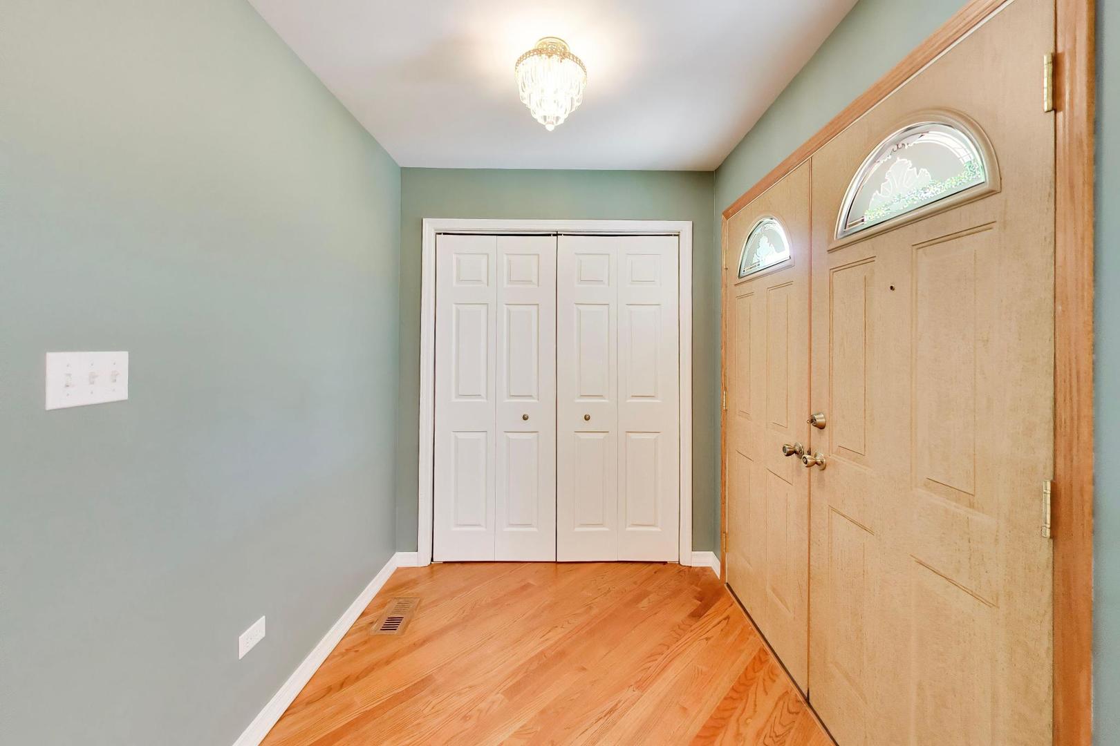 757 Oakwood Drive