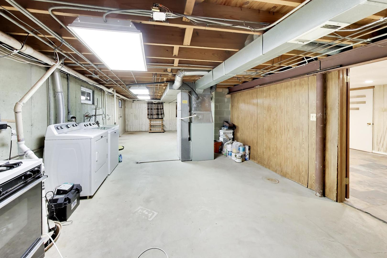 757 Oakwood Drive
