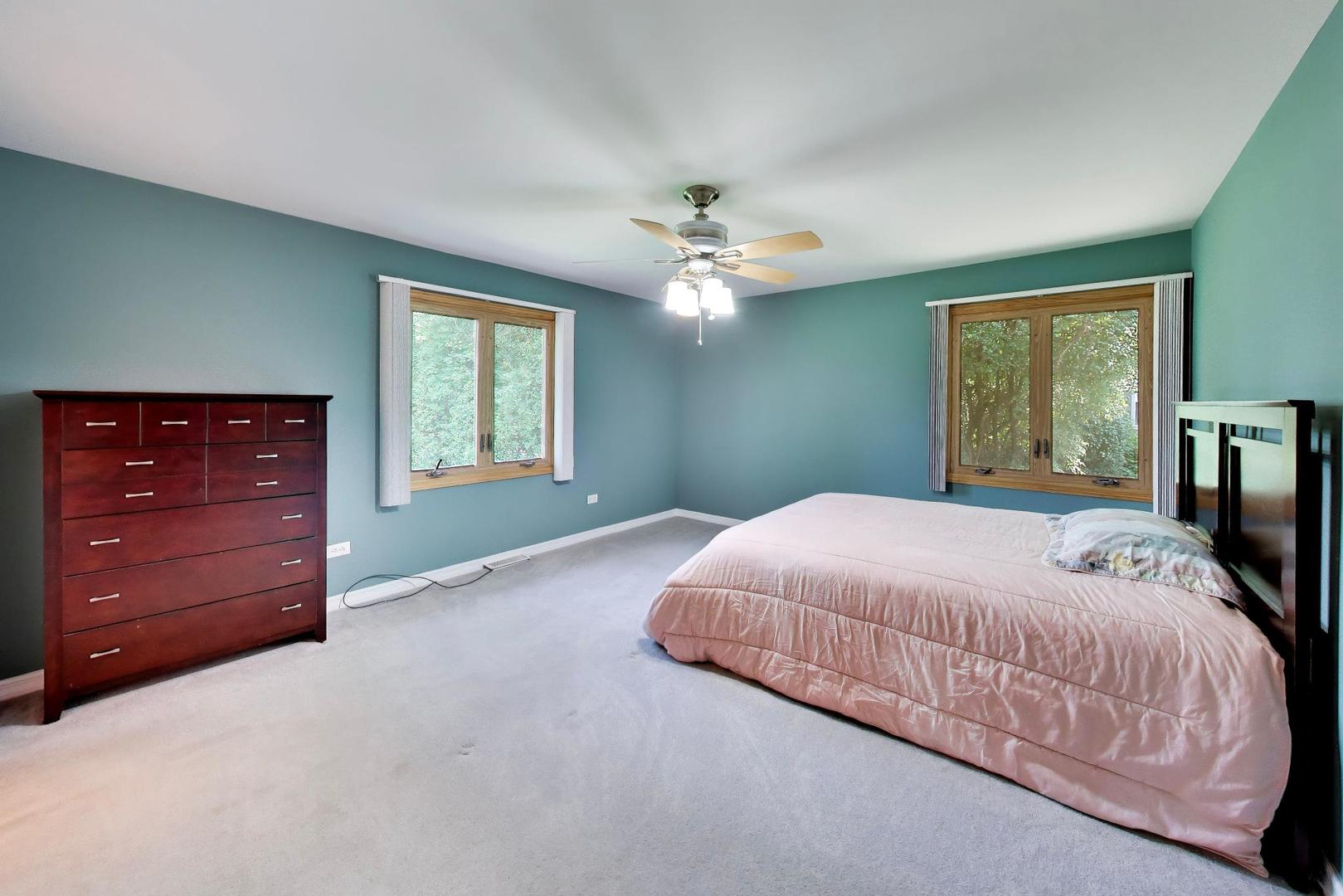 757 Oakwood Drive