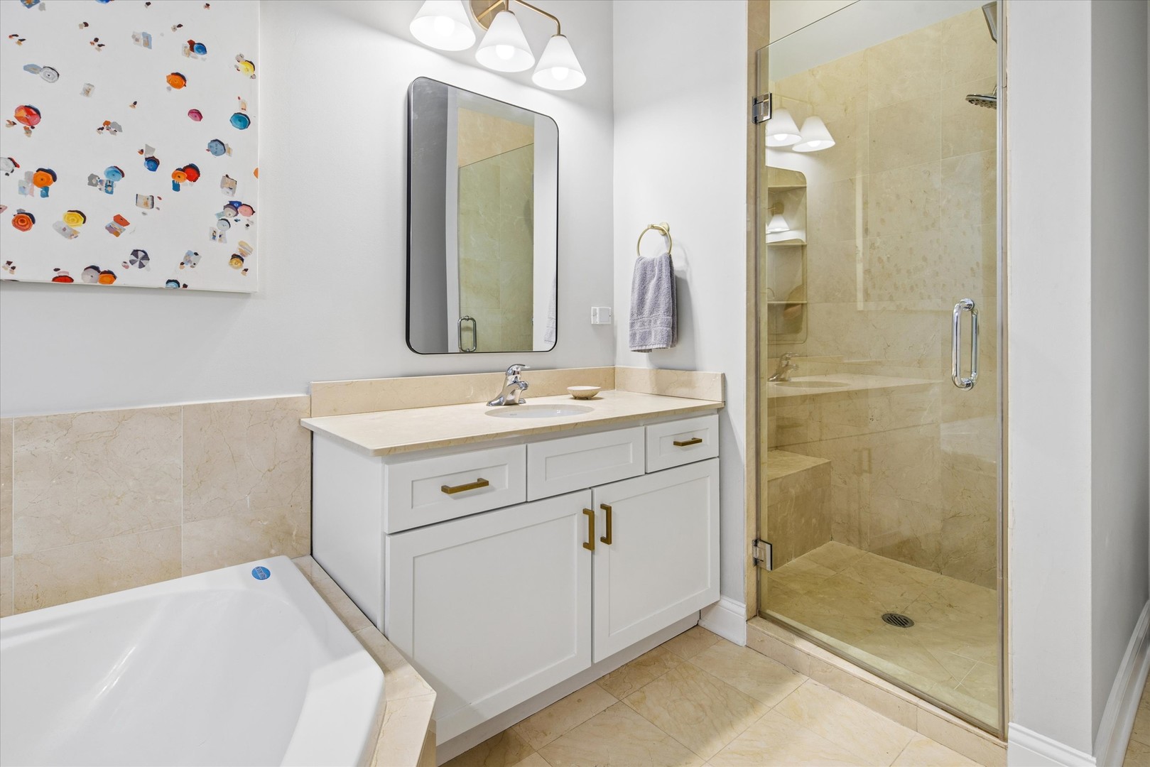 2240 W North Avenue Unit: 2E