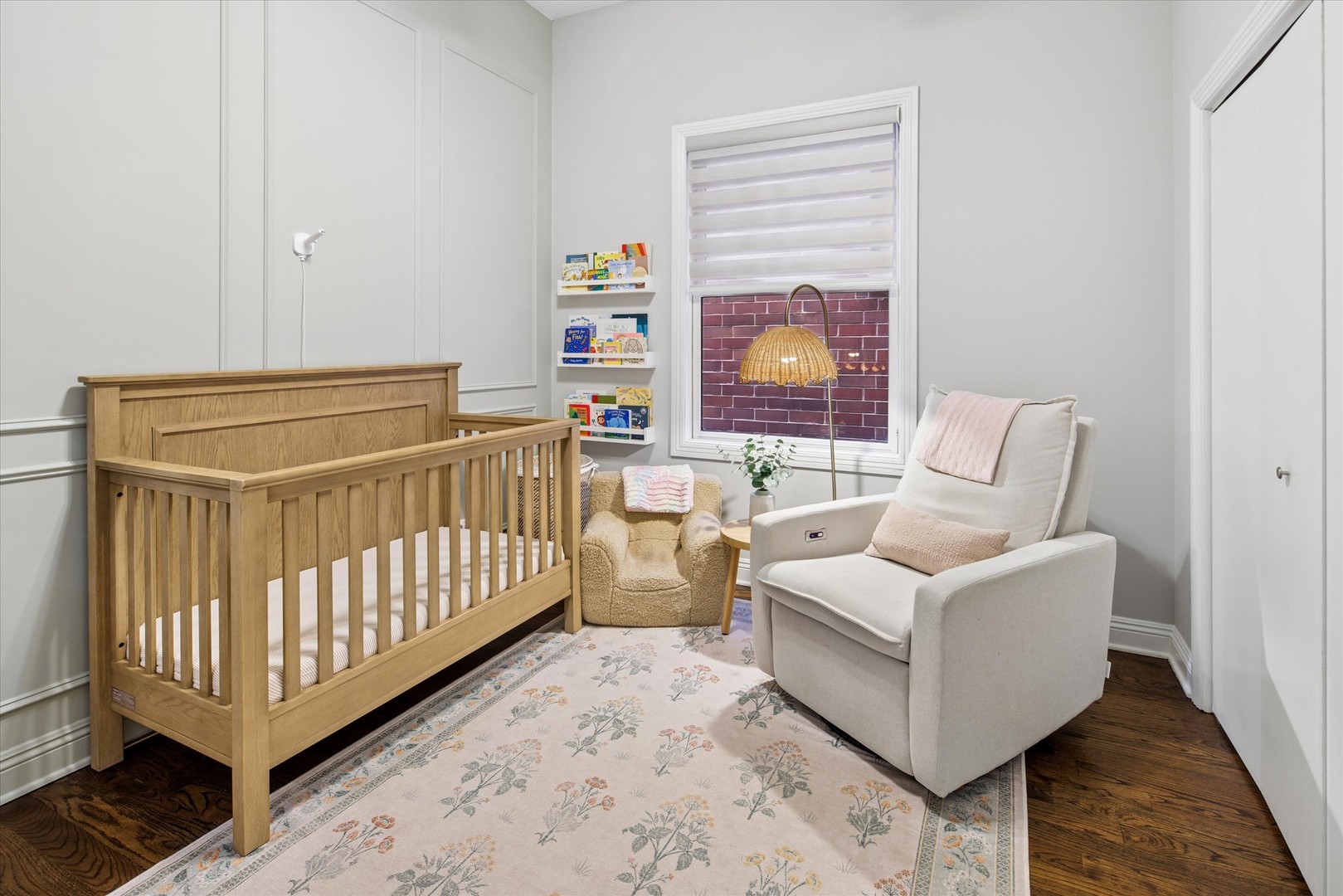 2240 W North Avenue Unit: 2E