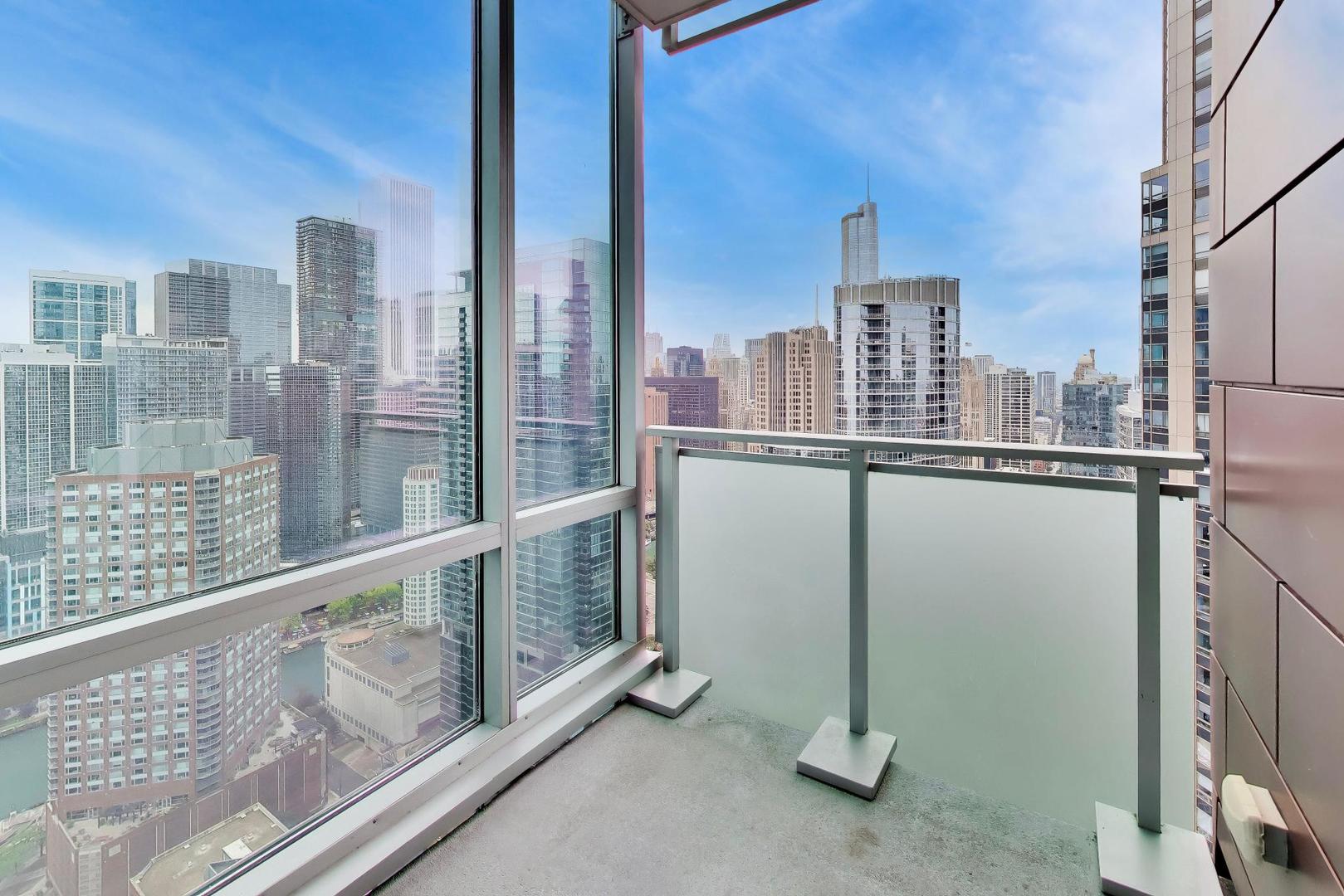 505 N Mcclurg Court Unit: 4505