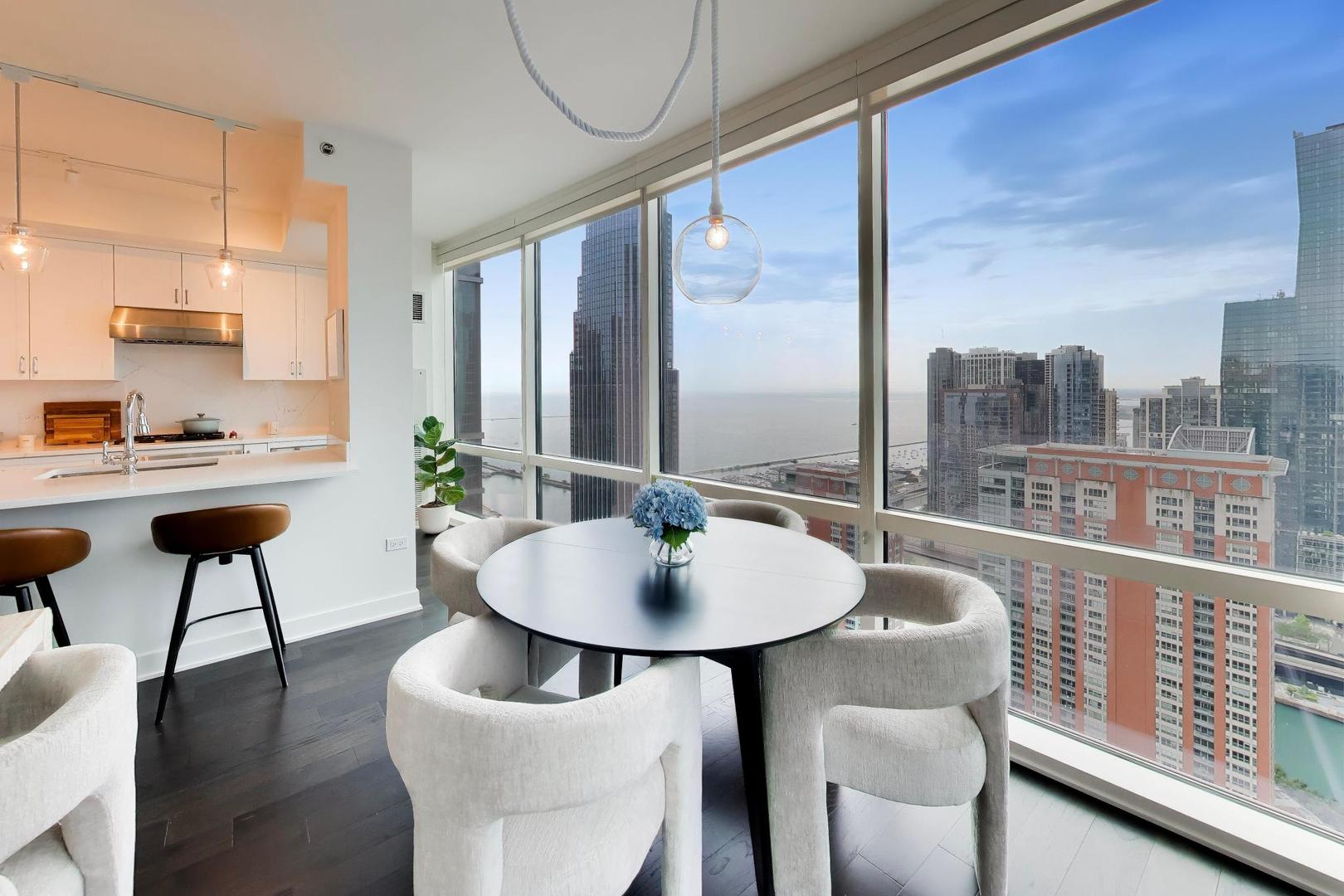 505 N Mcclurg Court Unit: 4505