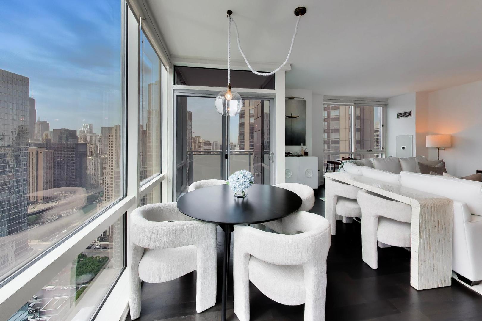 505 N Mcclurg Court Unit: 4505